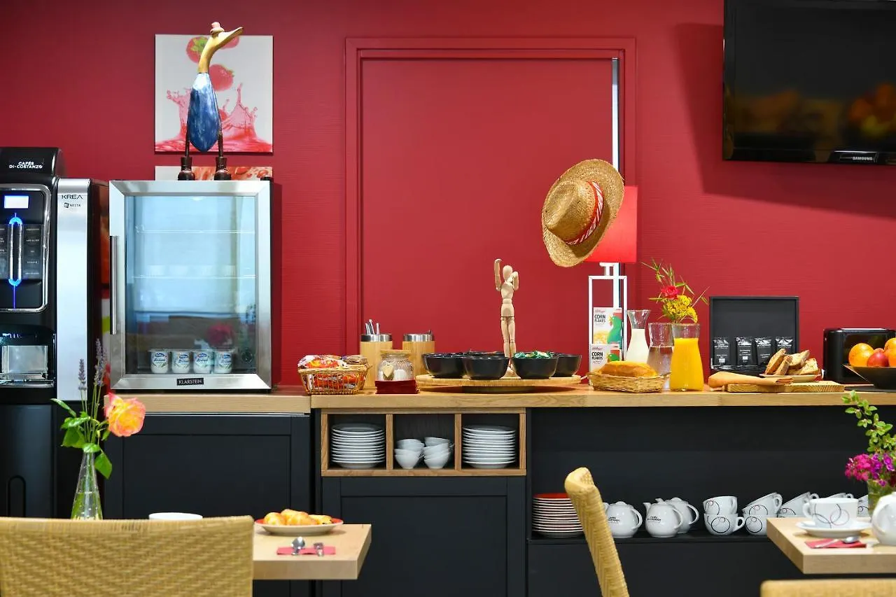 Logis Hotel & Restaurant Le Pardaillan Gondrin France