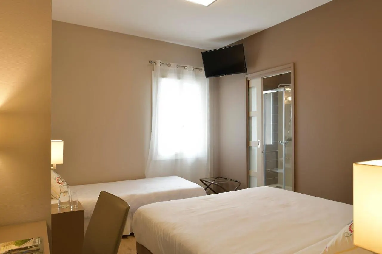 Logis Hotel & Restaurant Le Pardaillan Gondrin