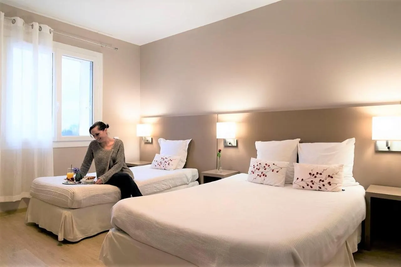 Logis Hotel & Restaurant Le Pardaillan Gondrin France